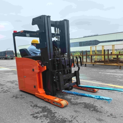 Double Deep Reach Truck Forklift CQD15X--60S Scissor Electric Reach Forklift With Camera Screen