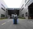 China Factory Self Loading Fork Lift Jack Pallet Stacker 1.5 Tons Electric Reach Pallet Lifter Warehouse Equipment
