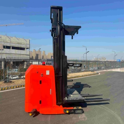 New Electric Order Picker Warehouse CDD15X-30 Lifting Stacking Machine 1500kg Capacity for Machinery Repair Shops
