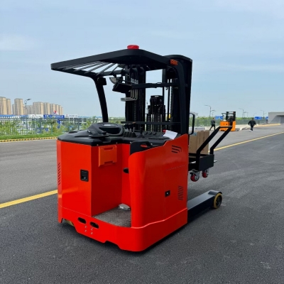 CQD15M-70S Electric Reach Truck Warehouse Material Handling Equipment