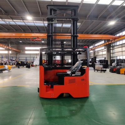 Material Handling Warehouse CQDE15-40S Electric Reach Truck 1500Kg Capacity 48V Battery Reach Forklifts